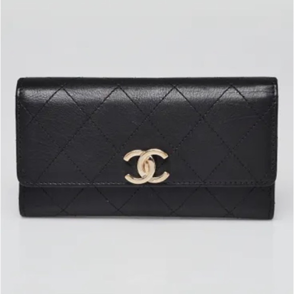 Chanel Black Quilted Leather Wallet